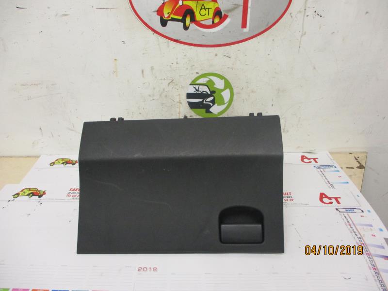 Boite a gants TOYOTA YARIS 2 PHASE 1 Diesel - 1