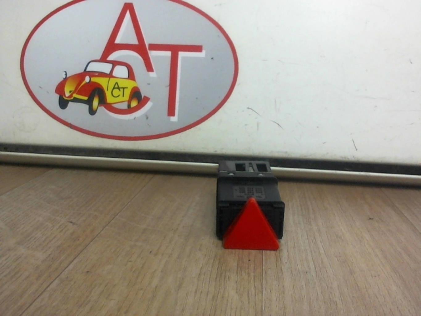 Bouton de warning VOLKSWAGEN POLO  - 1