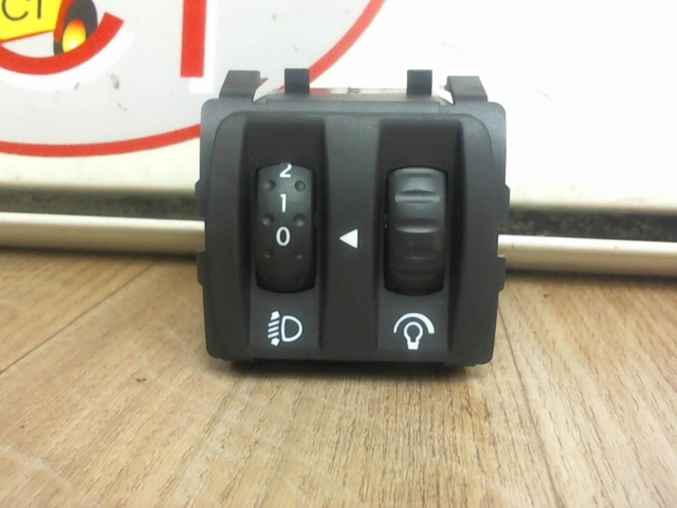 Commande de reglage hauteur de phare RENAULT TWINGO 2 PHASE 1 Diesel - 1