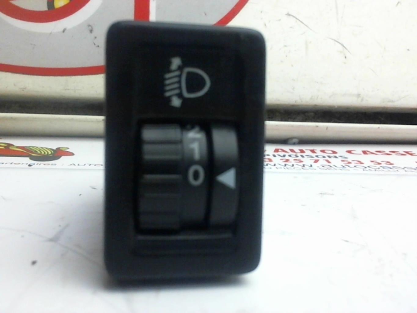 Commande de reglage hauteur de phare SUZUKI SWIFT 3 Diesel - 1
