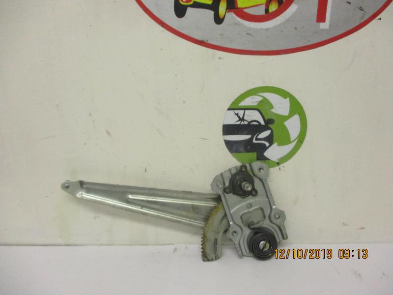 Alzacristalli manuale posteriore destro SUZUKI SWIFT 3 Diésel - 1