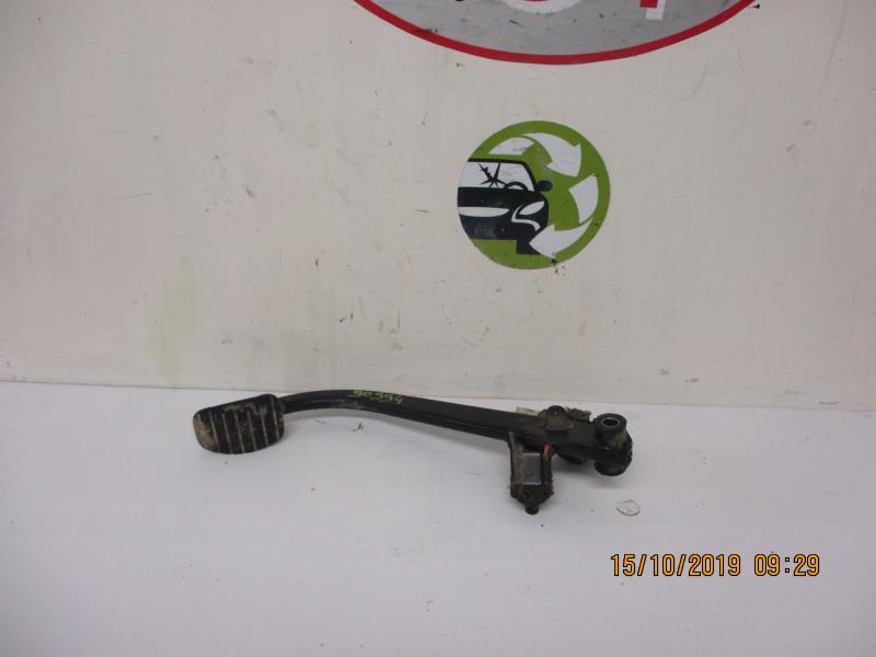 Pedale de frein RENAULT KANGOO 1 Essence - 1