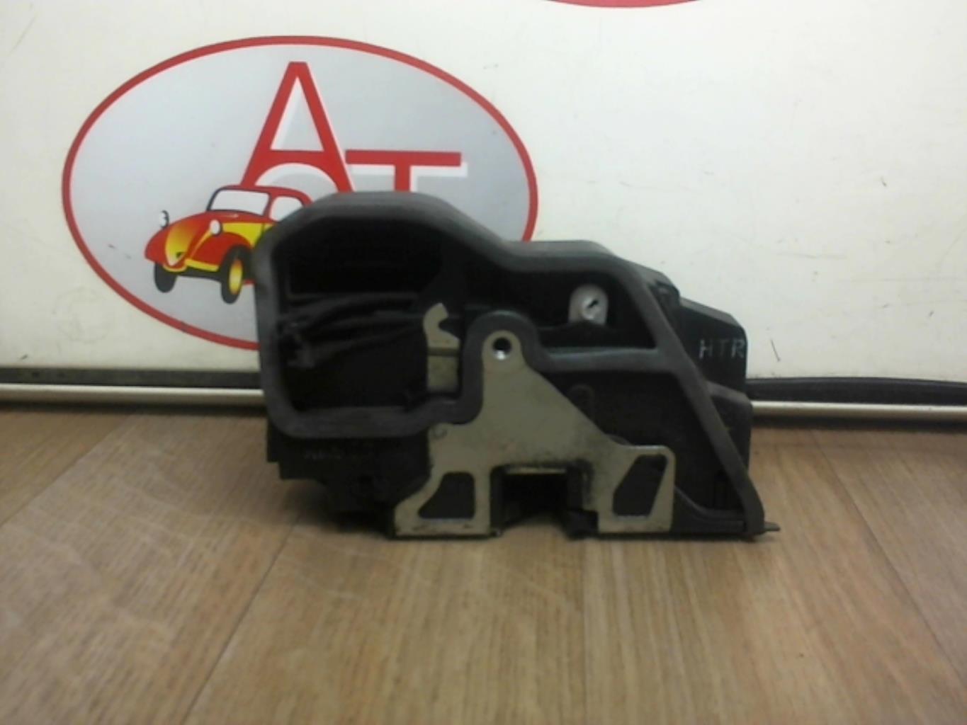 Serrure arriere droit BMW X3 E83 PHASE 1 Diesel - 1