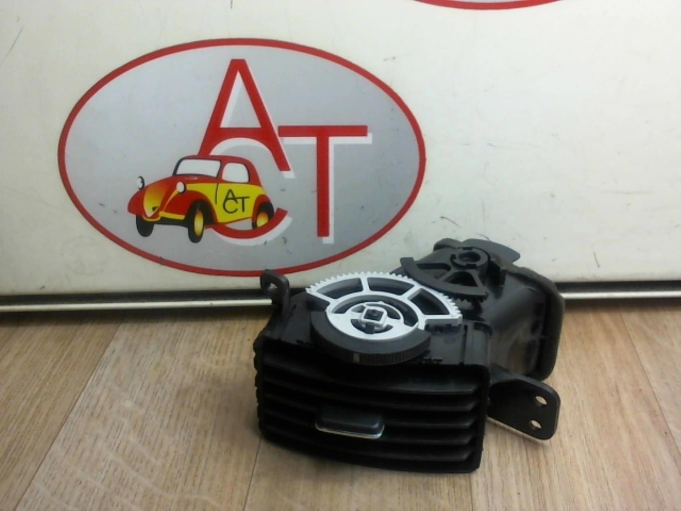 Bocchetta aerazione cruscotto anteriore sinistra TOYOTA COROLLA VERSO 2 PHASE 1 Diésel - 1
