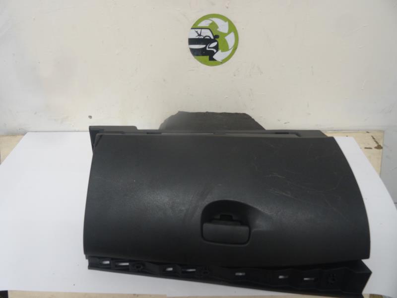 Boite a gants RENAULT MEGANE 3 PHASE 1 Diesel - 1