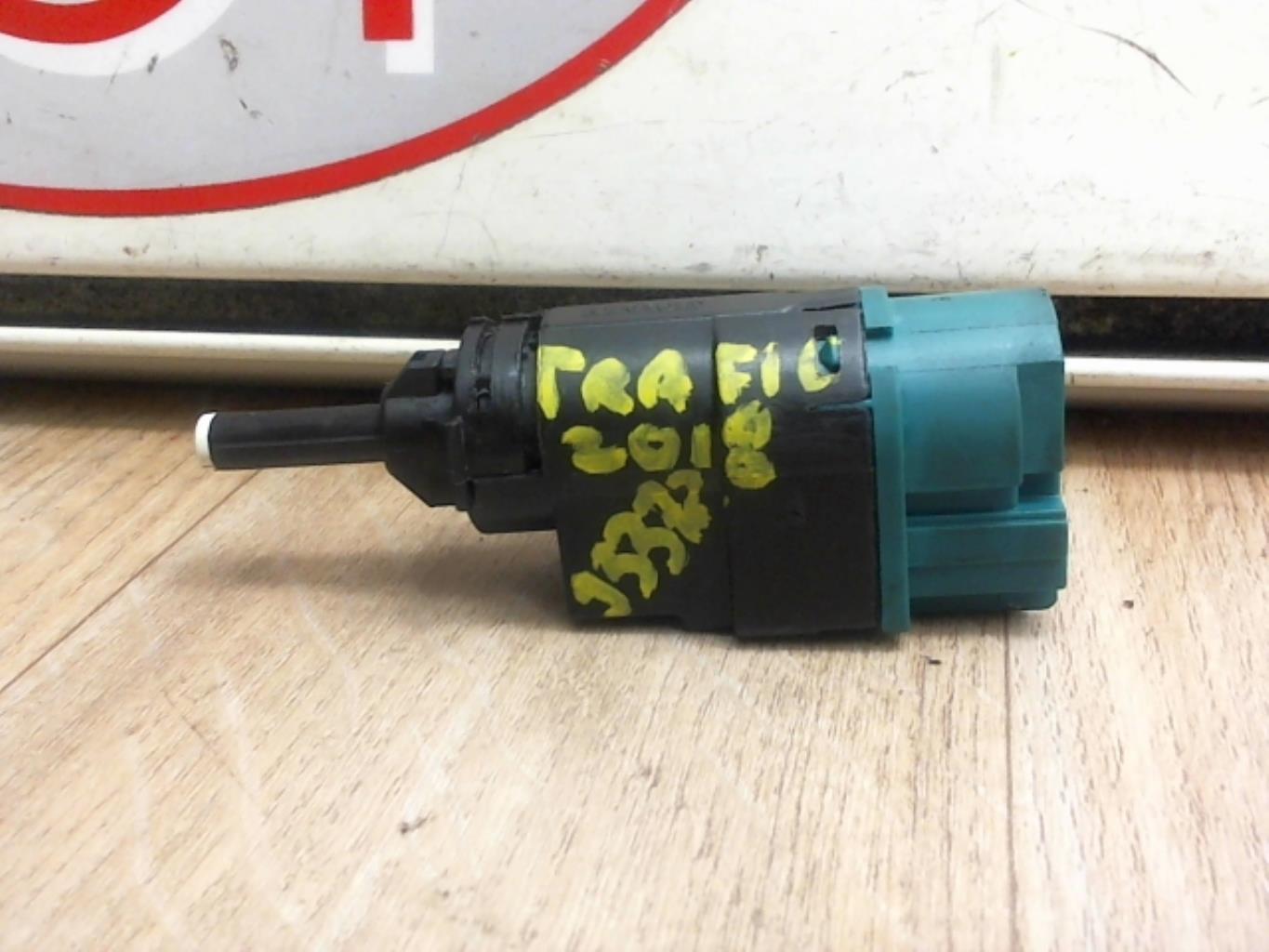 Contattore luce stop RENAULT TRAFIC 3 COURT PHASE 1 Diésel - 1