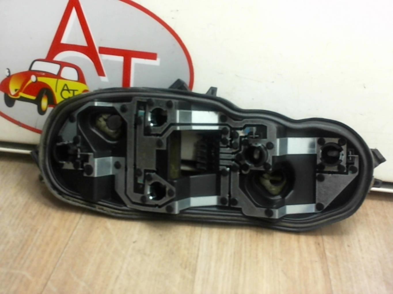 Base portalampade fanale posteriore sinistro OPEL CORSA D PHASE 1 Diésel - 1