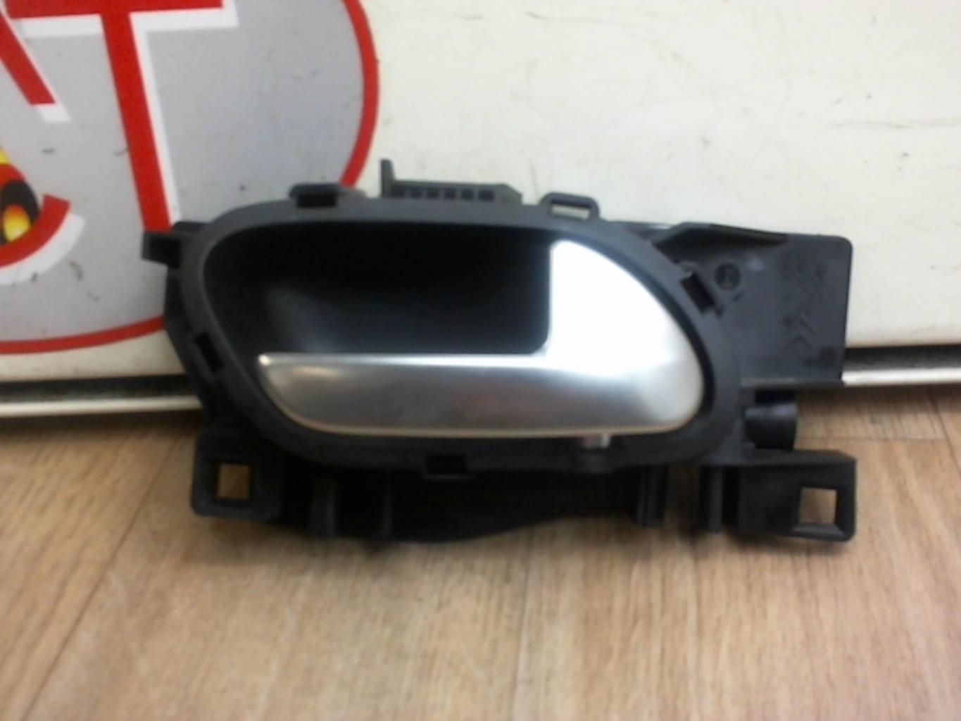 Maniglia interna anteriore destra PEUGEOT 2008 1 PHASE 2 Gasolina - 1