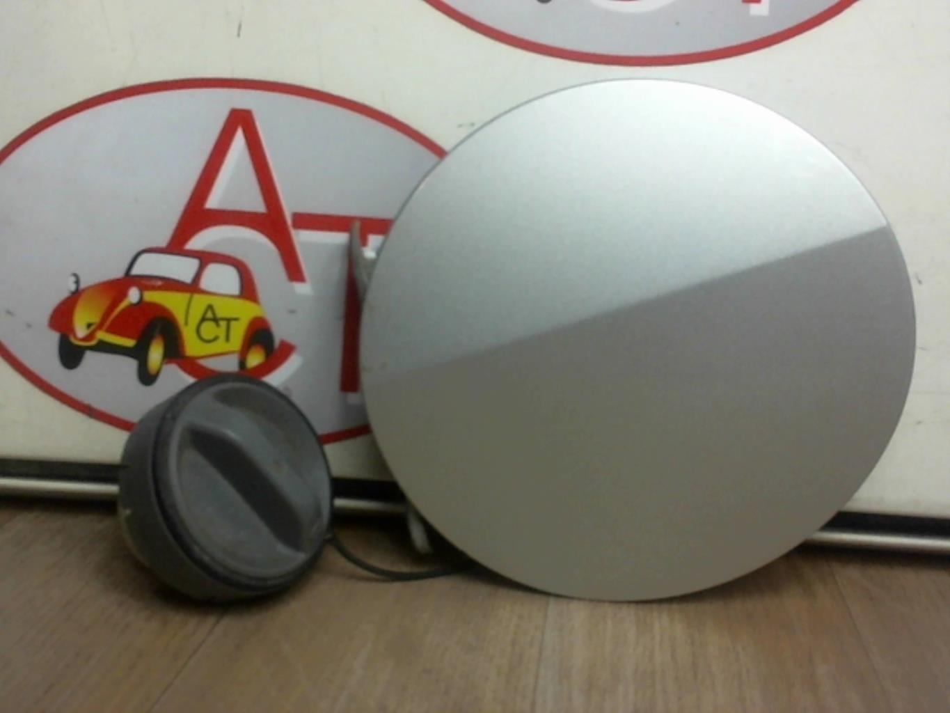 Trappe d'essence TOYOTA COROLLA VERSO 2 PHASE 1 Diesel - 1