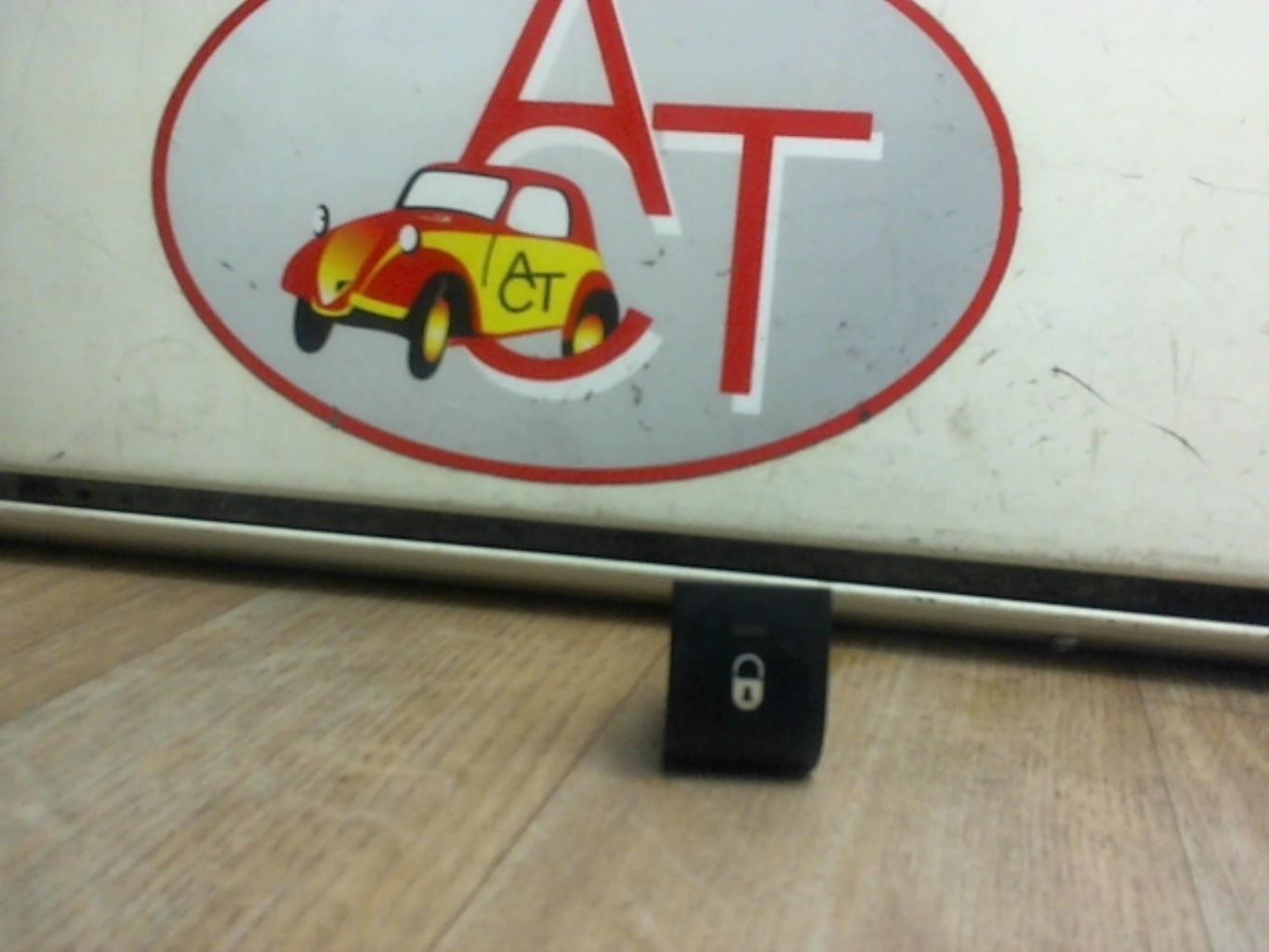 Bouton/Interrupteur PEUGEOT 207 SW Diesel - 1