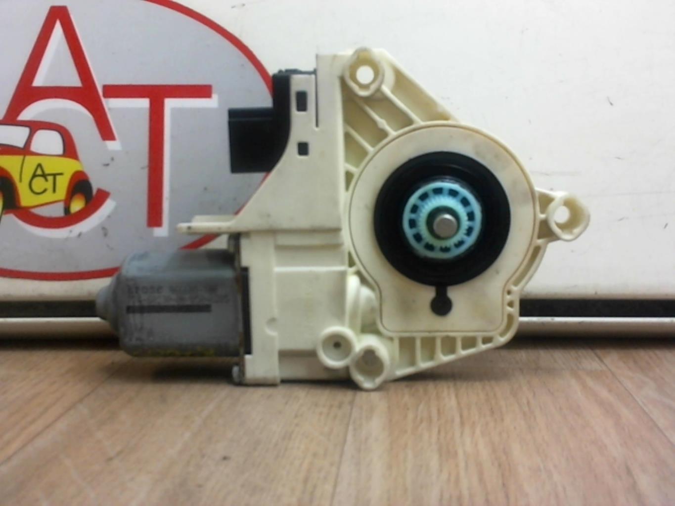Motore alzacristalli posteriore sinistro AUDI A4 3 AVANT PHASE 1 BREAK Diésel - 1