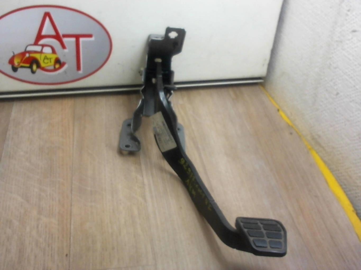 Pedale del freno MITSUBISHI COLT 6 PHASE 1 Gasolina - 1