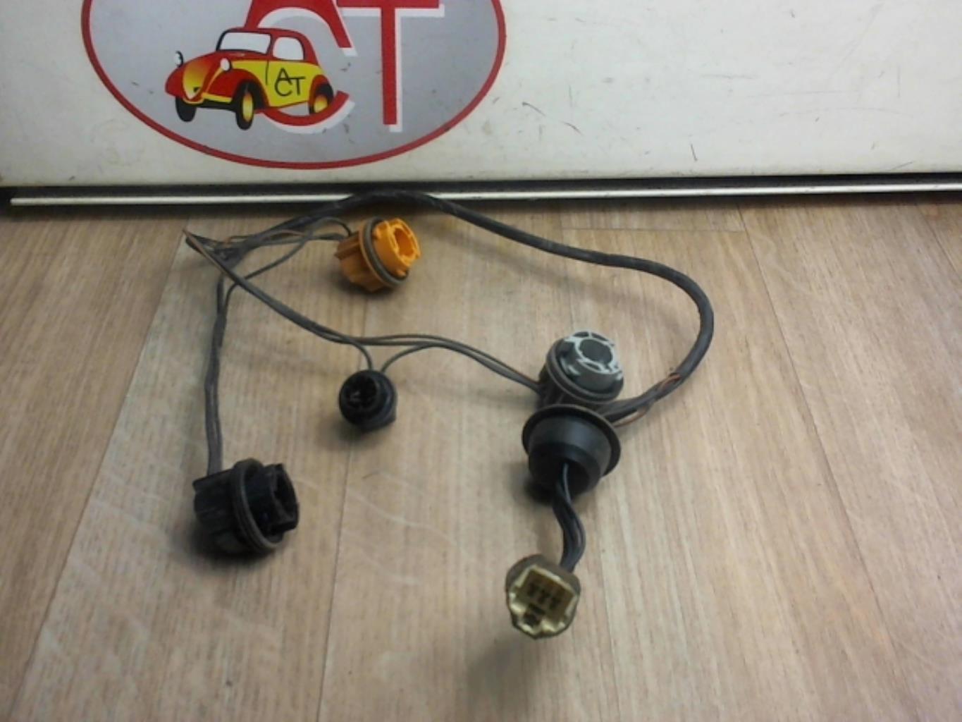 Base portalampade fanale posteriore destro OPEL AGILA B Diésel - 1