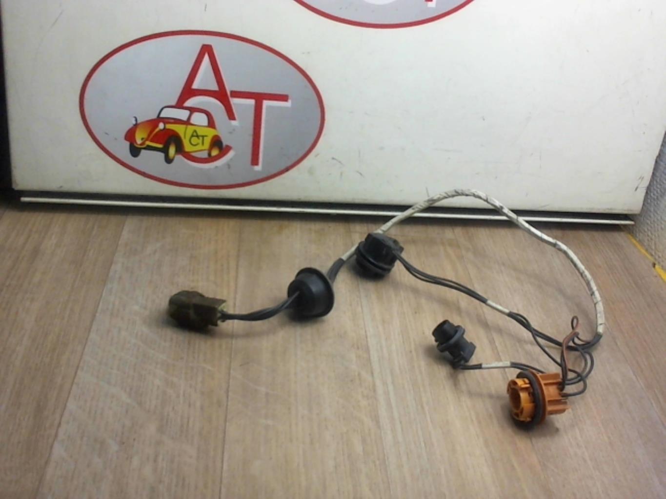 Base portalampade fanale posteriore sinistro OPEL AGILA B Diésel - 1