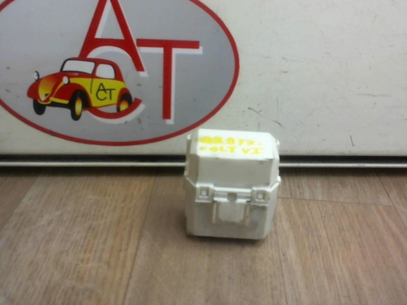 Relais electrique MITSUBISHI COLT 6 PHASE 1 Essence - 1