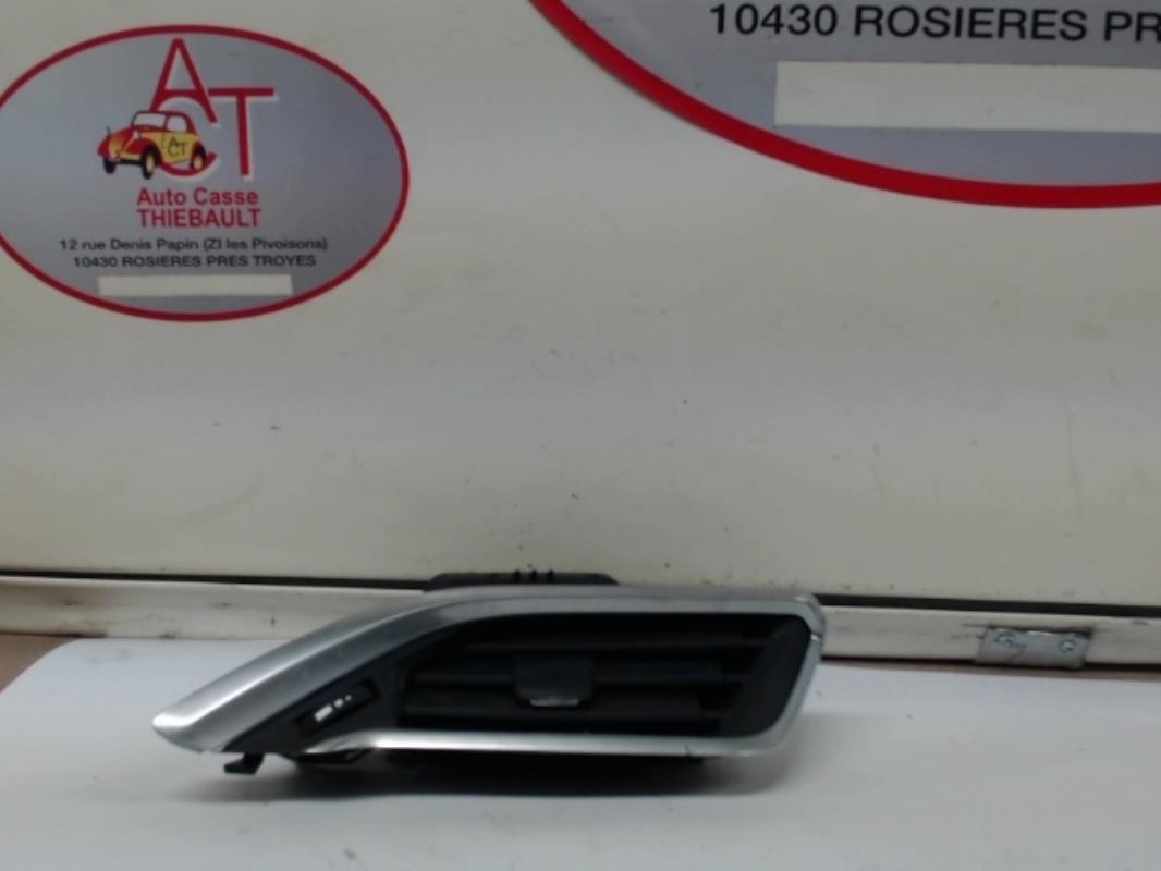 Bocchetta aerazione cruscotto anteriore destra PEUGEOT 2008 1 PHASE 2 Gasolina - 1