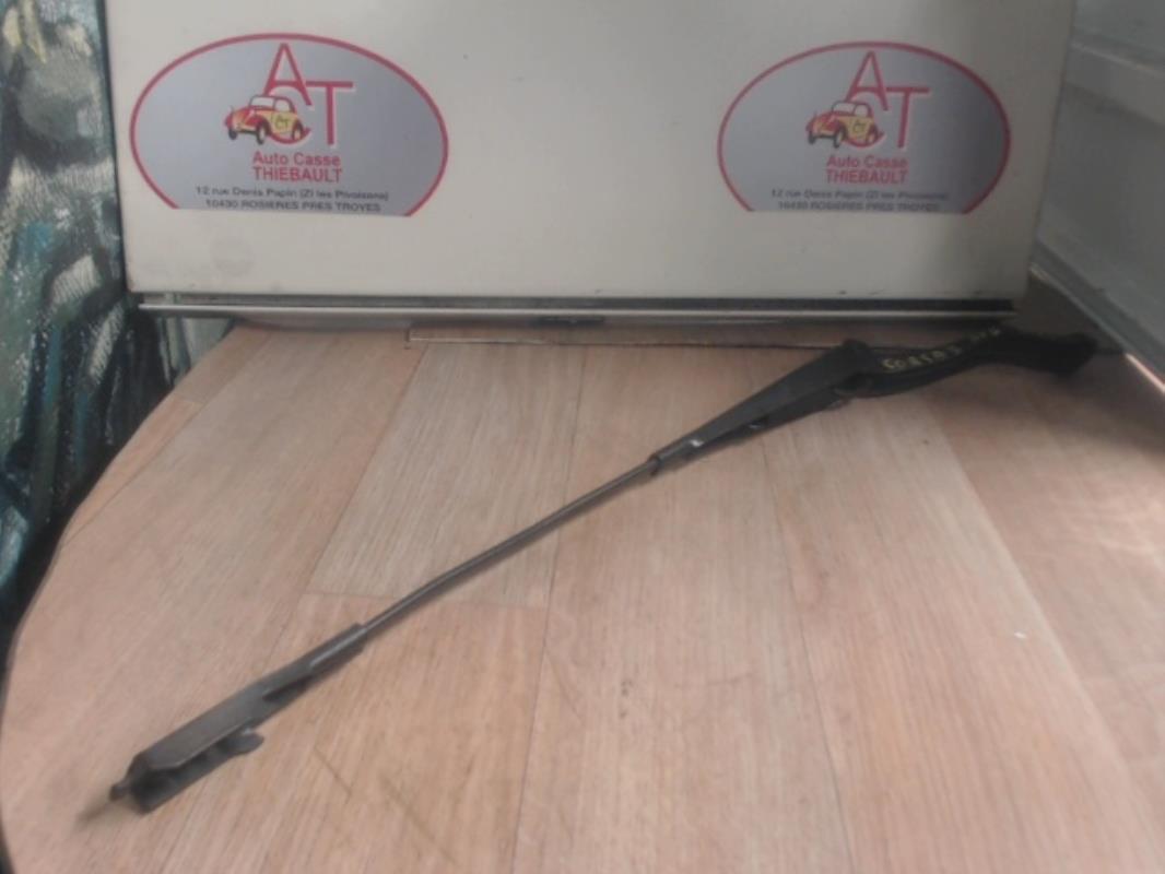 Braccio tergicristallo anteriore sinistro OPEL CORSA D PHASE 1 Diésel - 1