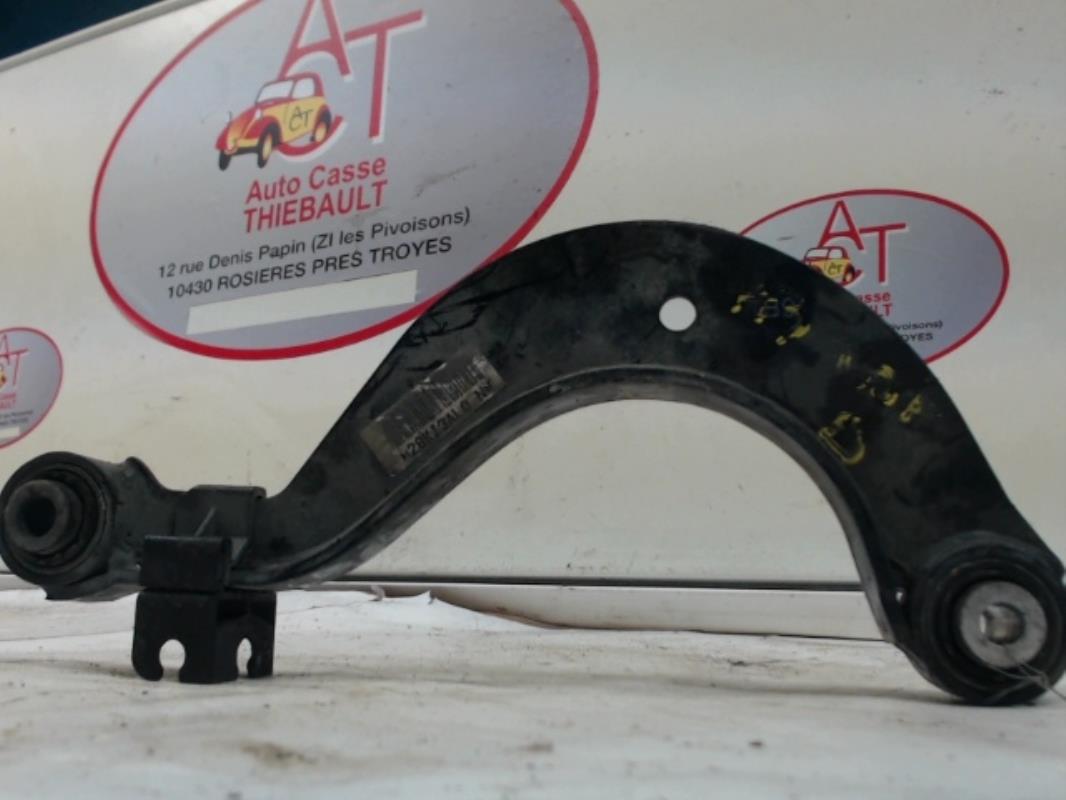 Braccio sospensione inferiore anteriore destro AUDI A3 1  - 1