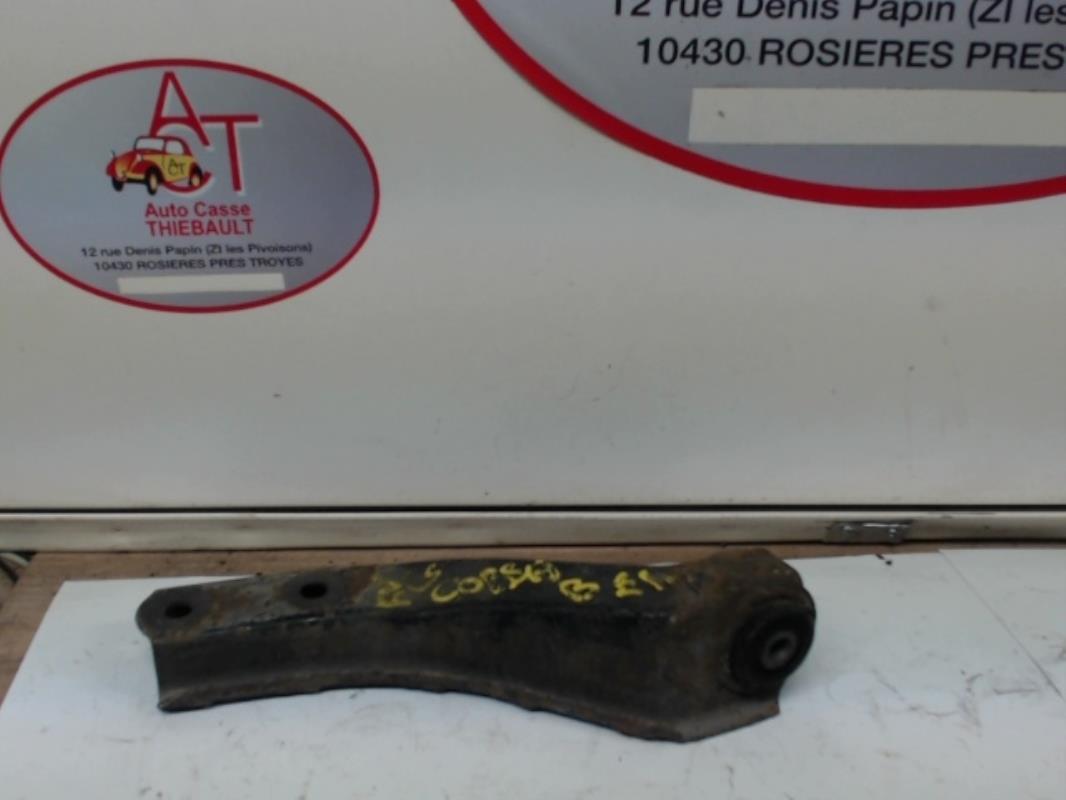 Braccio sospensione inferiore anteriore sinistro OPEL CORSA A  - 1