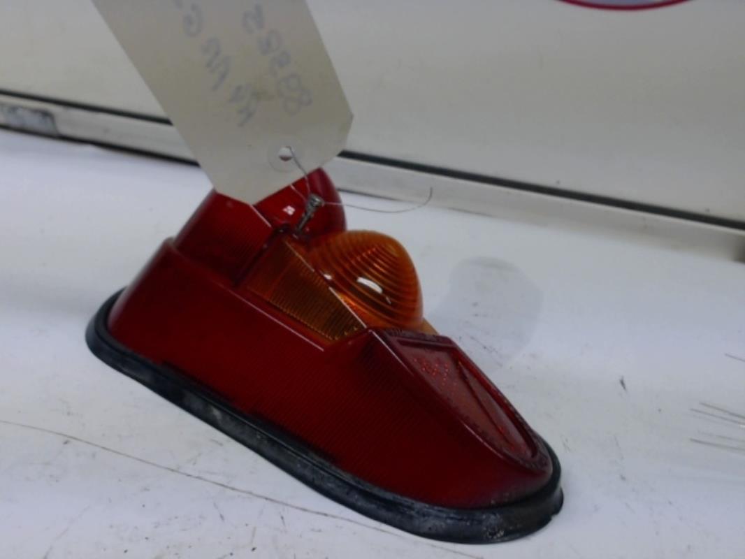 Cabochon arriere gauche RENAULT R4 FOURGONNETTE Essence - 1
