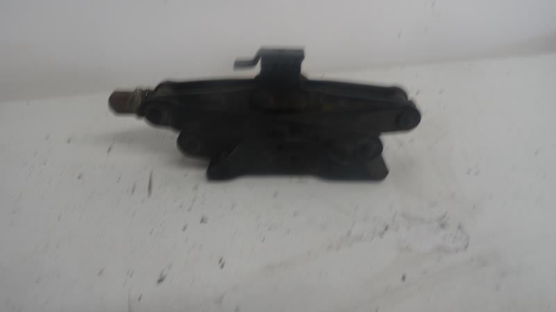 Cric RENAULT MEGANE 1  - 1
