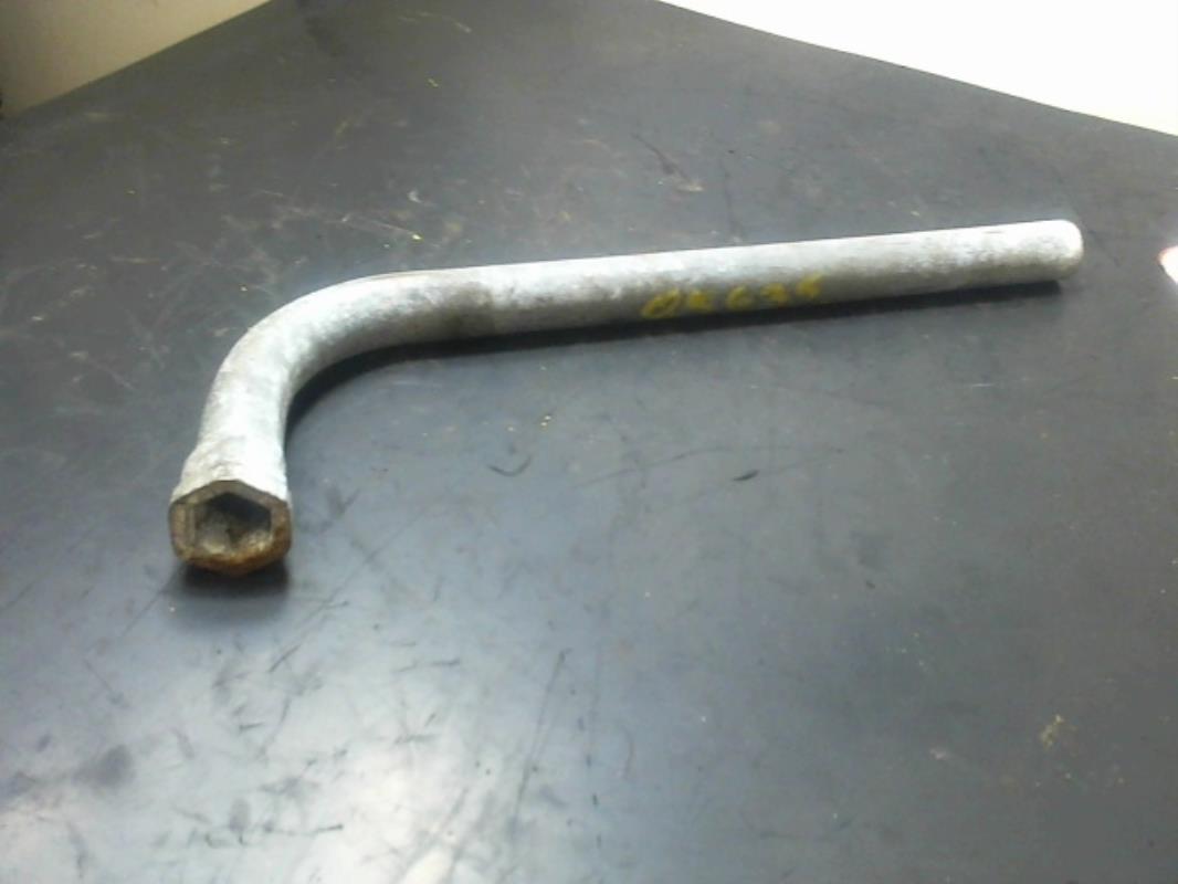 Manivelle cric AUDI A4 2 PHASE 1 Diesel - 1