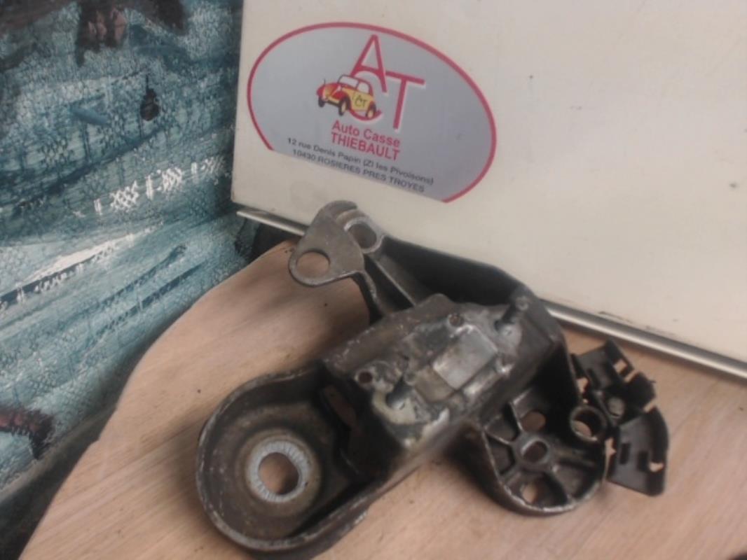 Supporto motore destro AUDI A6 2 PHASE 1 Diésel - 1