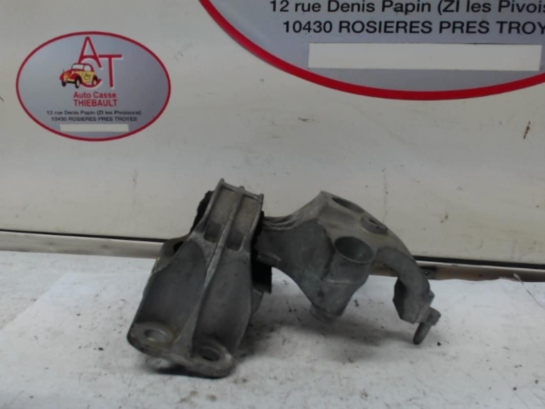 Support moteur droit DACIA SANDERO 1 Diesel - 1
