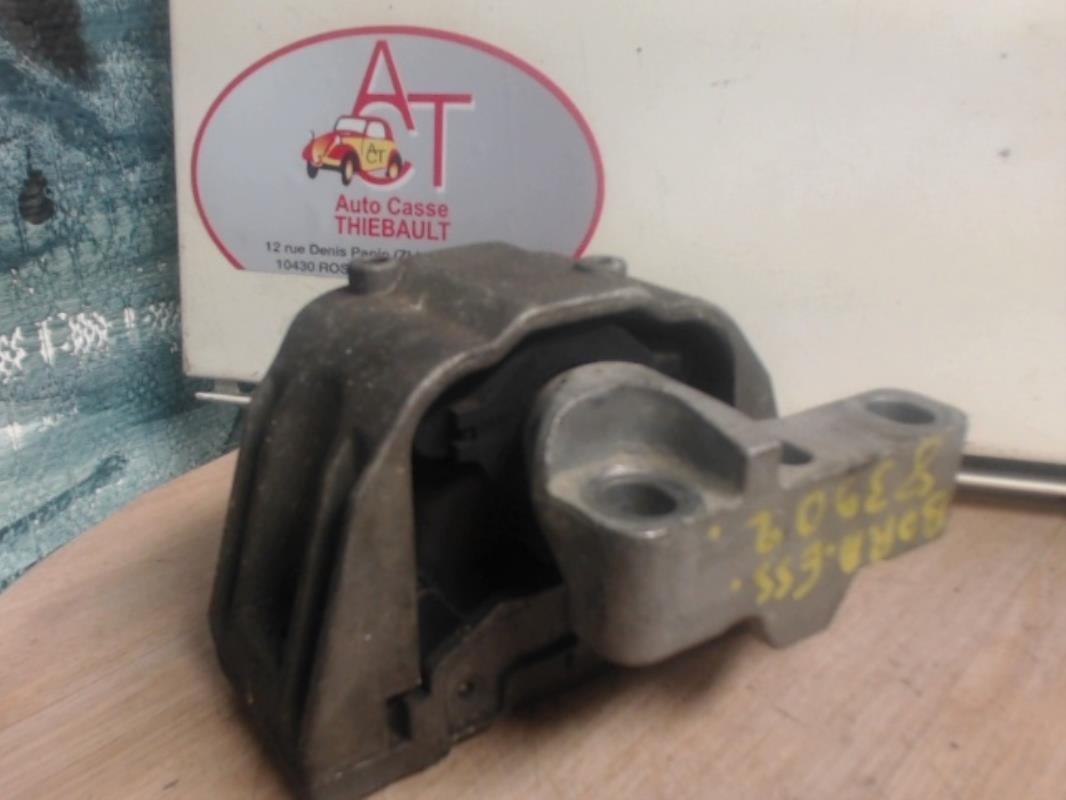 Supporto motore destro VOLKSWAGEN BORA Gasolina - 1