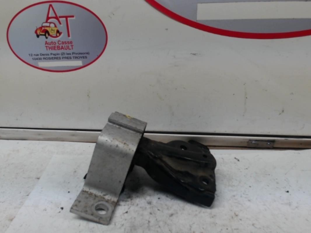Support moteur droit DACIA SANDERO 1 Essence - 1
