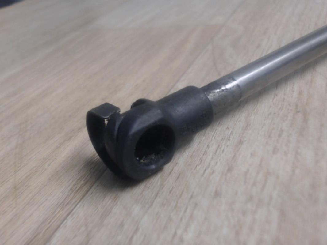 Verin de capot VOLKSWAGEN GOLF 4  - 1