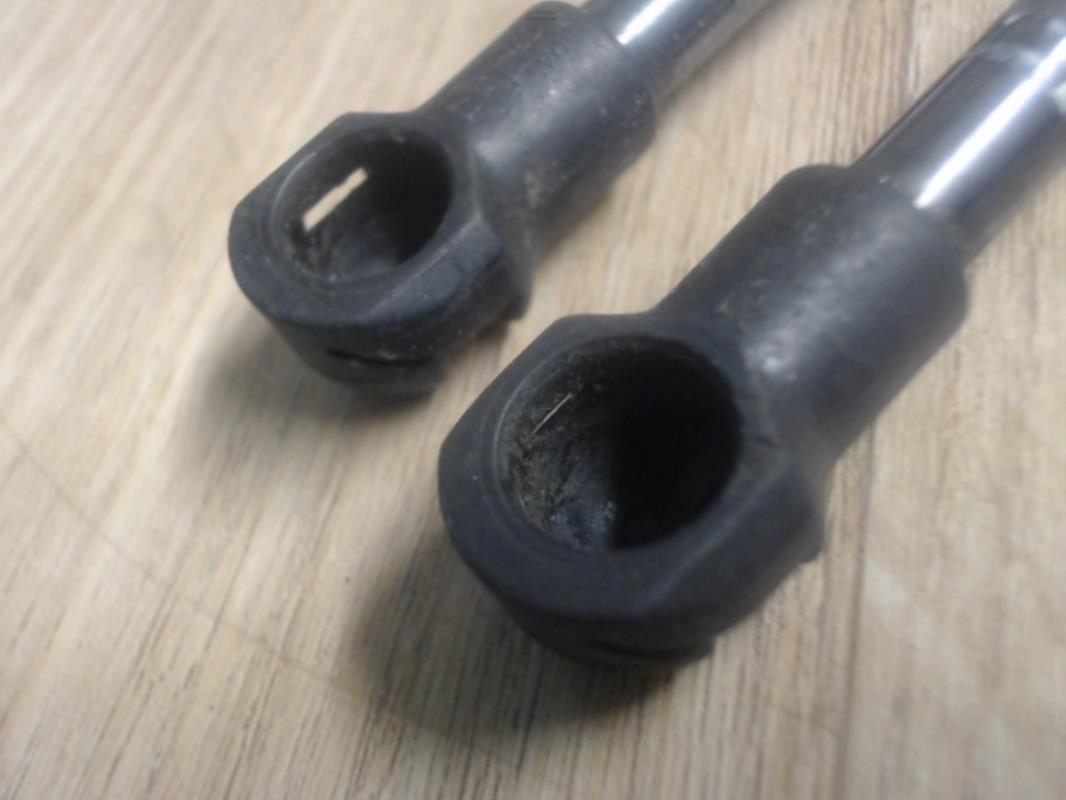 Verin de coffre CITROEN C2  - 1
