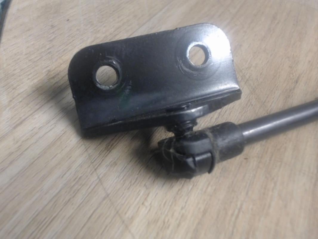 Verin de coffre OPEL AGILA A  - 1