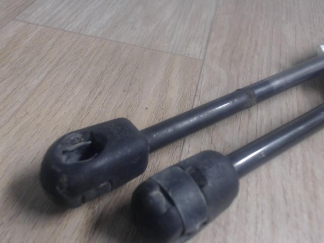 Verin de coffre AUDI A4 2 PHASE 1 Diesel - 1