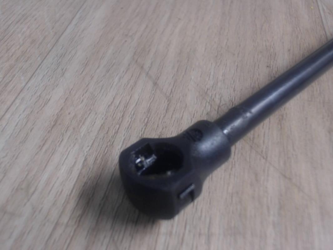 Verin de coffre CITROEN SAXO PHASE 2 Essence - 1