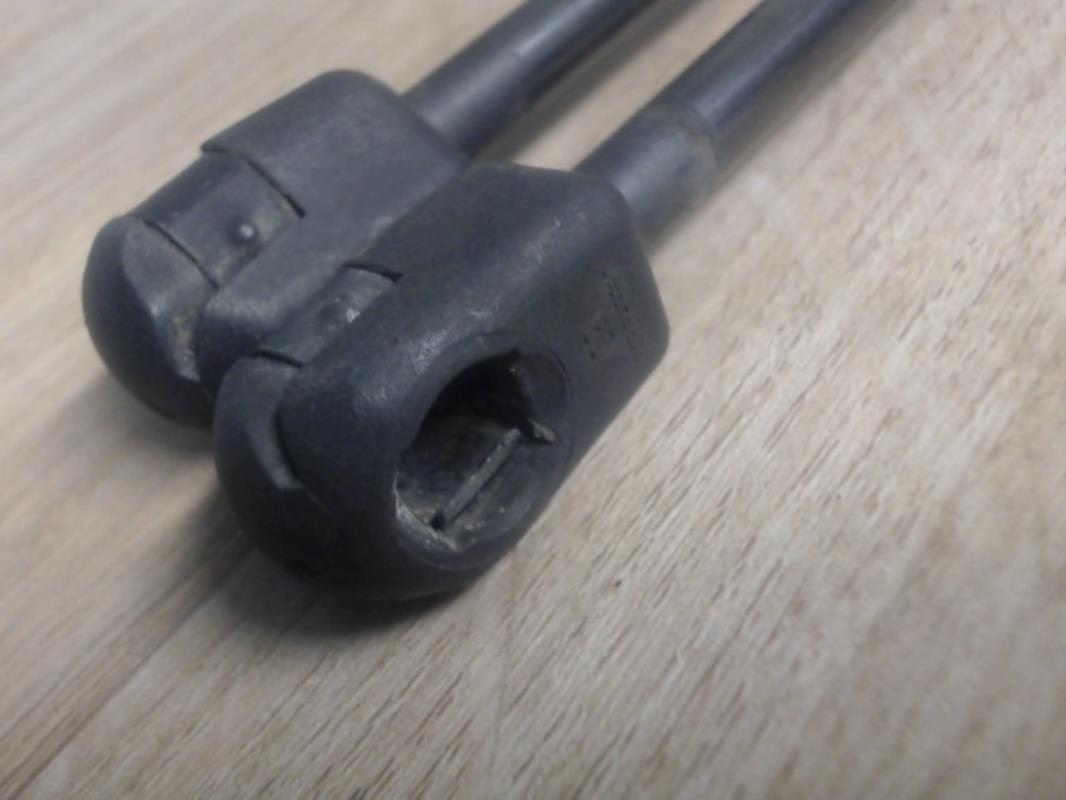 Verin de coffre SUZUKI SWIFT 3 Diesel - 1