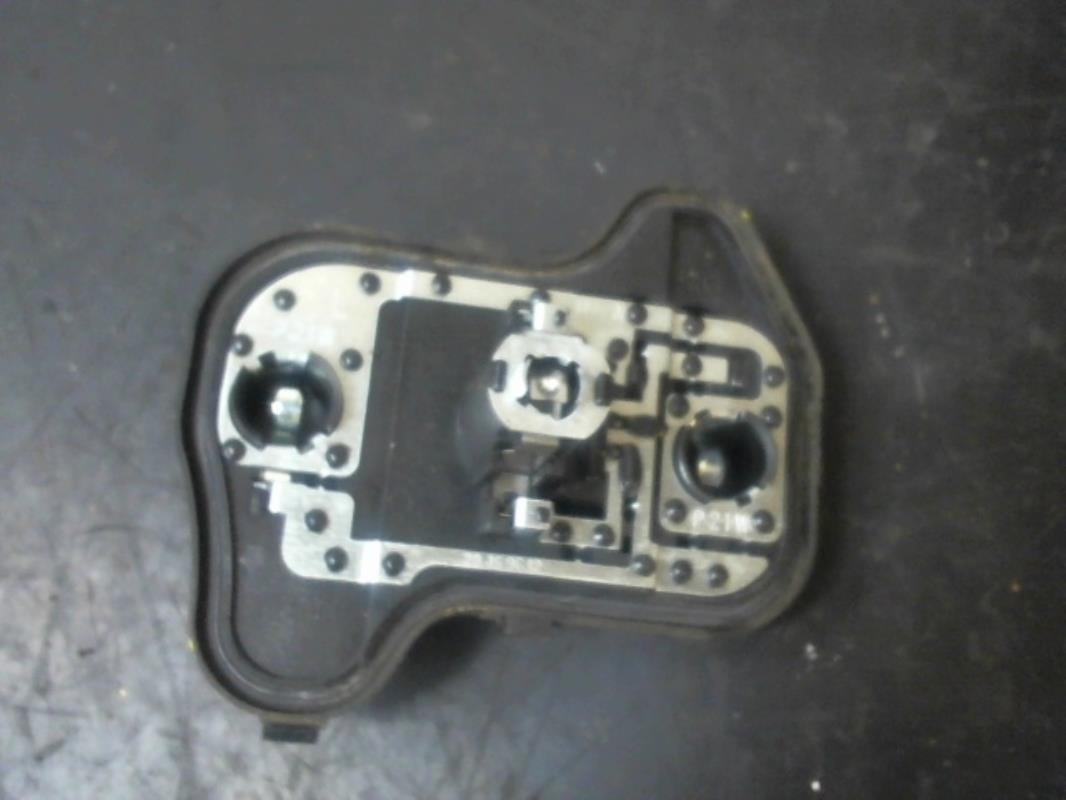 Base portalampade fanale posteriore sinistro VOLKSWAGEN GOLF 5 Diésel - 1