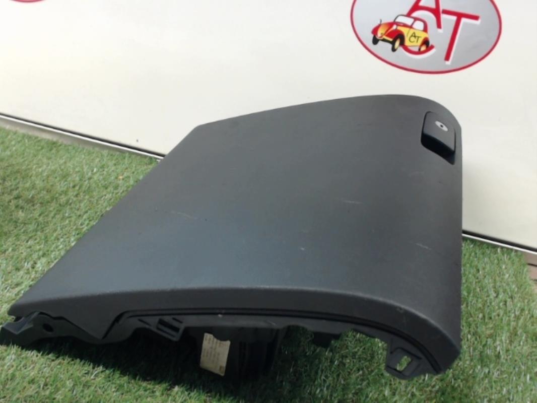 Boite a gants VOLKSWAGEN GOLF PLUS  - 1