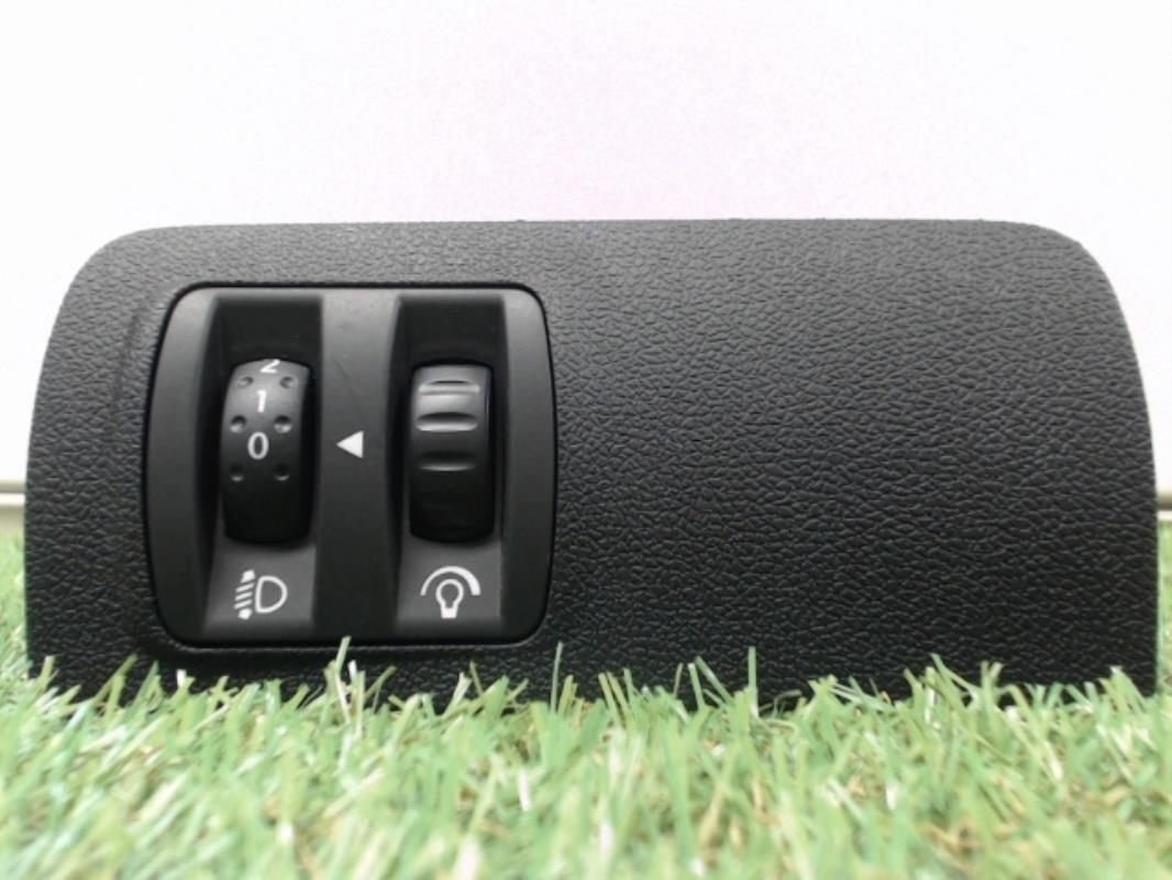 Commande de reglage hauteur de phare RENAULT MEGANE 3 PHASE 1 Diesel - 1