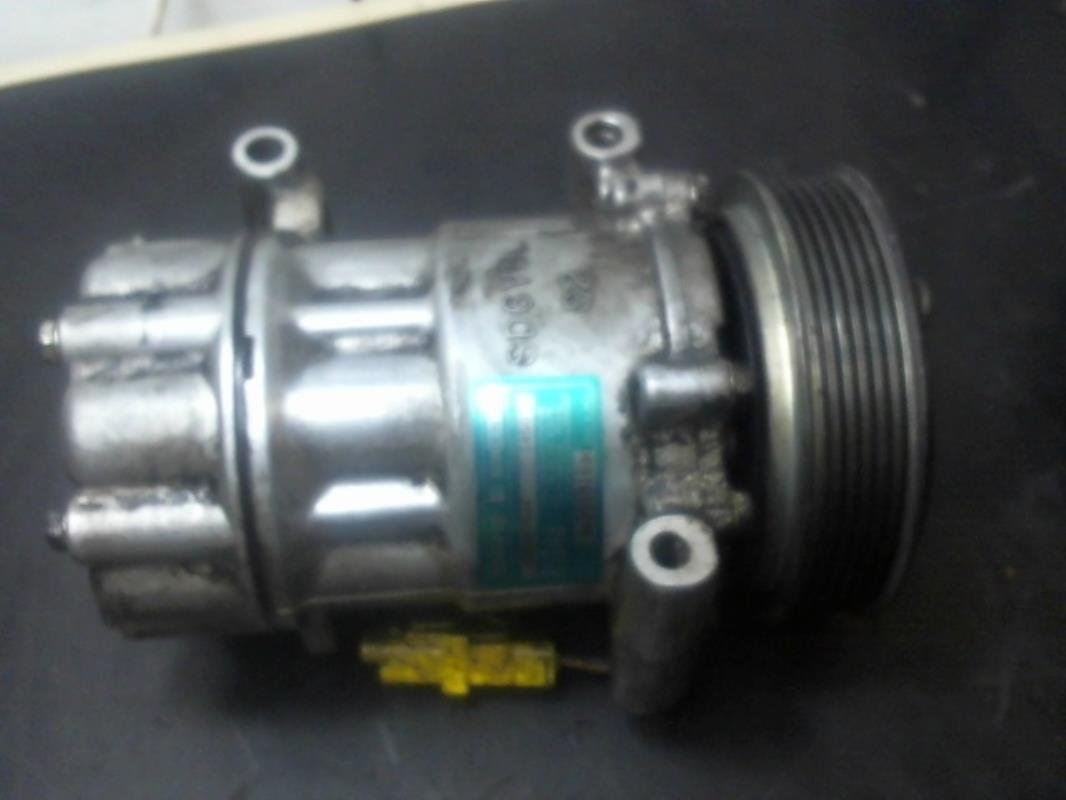 Compresseur clim CITROEN C3 PLURIEL Essence - 1