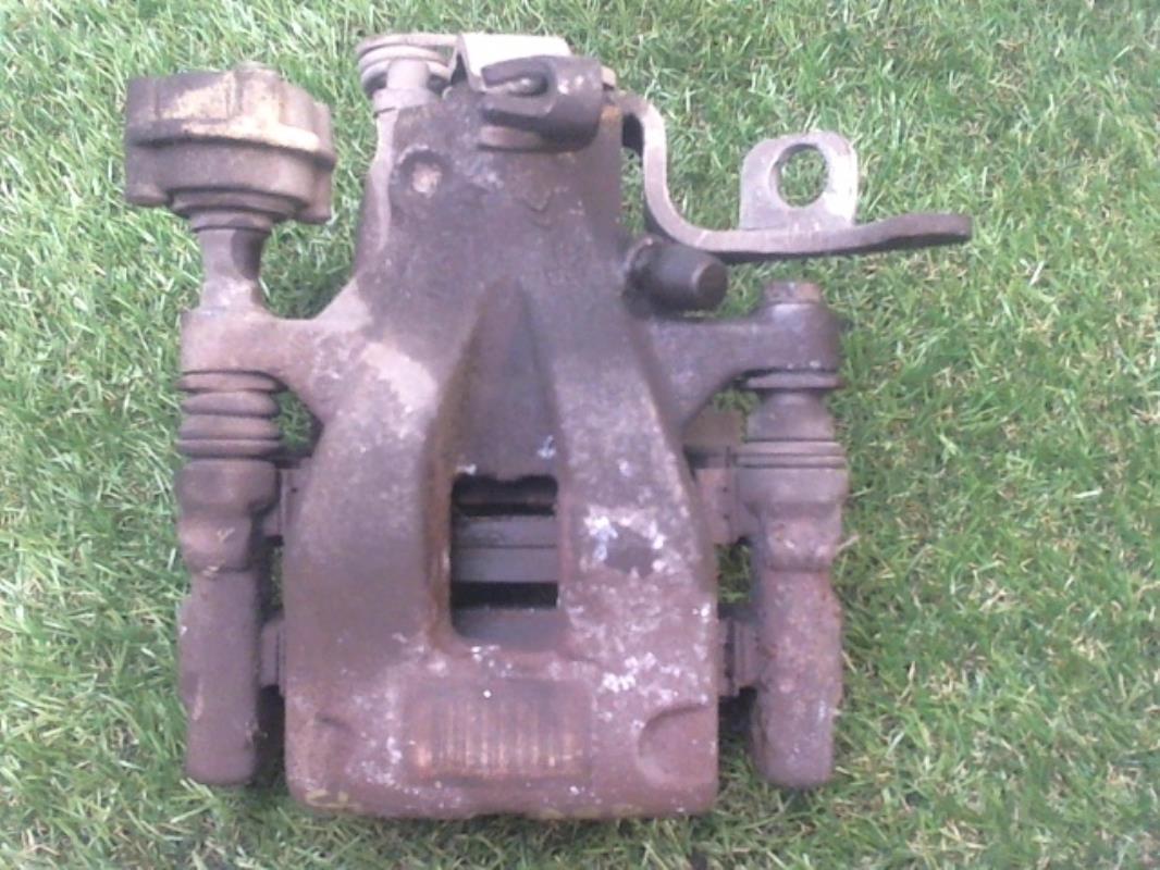 Pinza freni posteriore destra CITROEN C4 GRAND PICASSO 1 Diésel - 1
