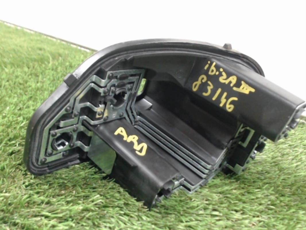 Base portalampade fanale posteriore destro SEAT IBIZA 4 PHASE 3 COUPE Gasolina - 1