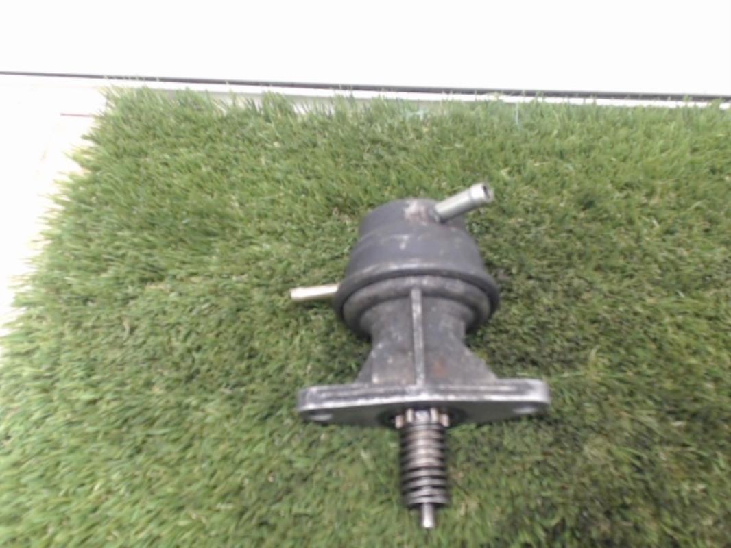 Pompe à carburant VOLKSWAGEN GOLF  - 1