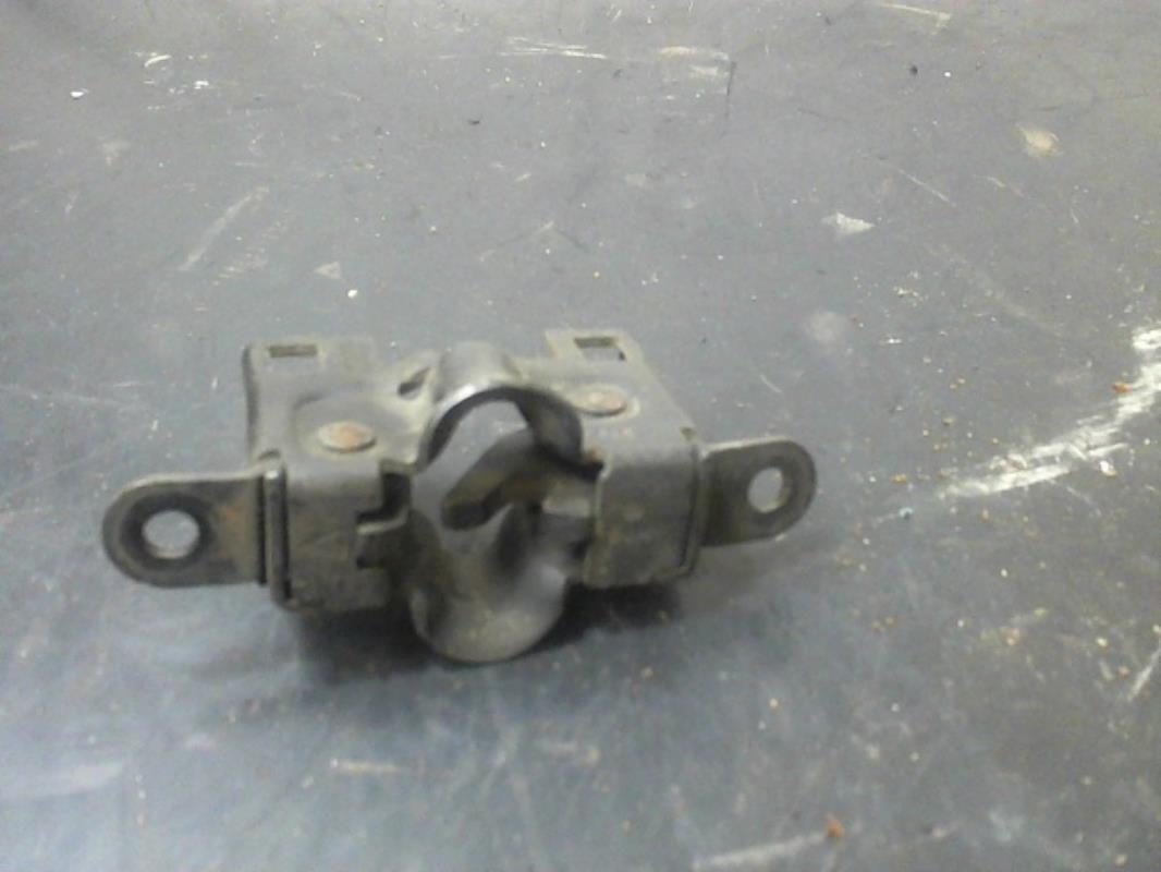 Serrure de capot MERCEDES C230  - 1