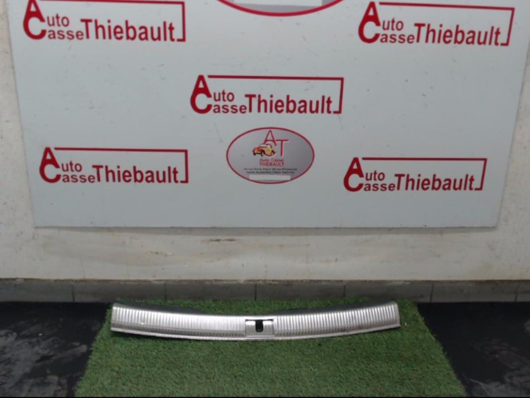 Baguette de coffre AUDI A6 4 AVANT PHASE 1 BREAK Diesel - 1