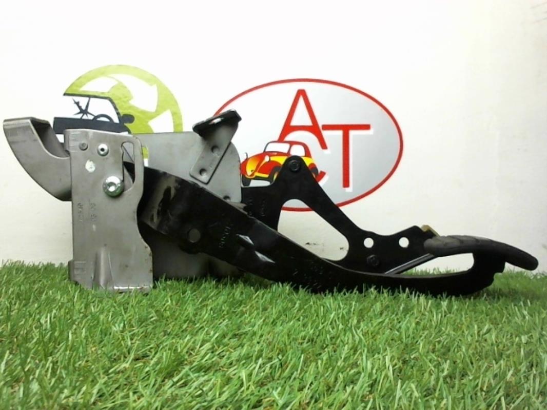 Pedale de frein RENAULT MEGANE 2  - 1