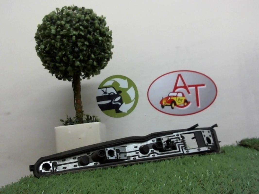 Base portalampade fanale posteriore destro OPEL MERIVA A PHASE 1 Gasolina - 1