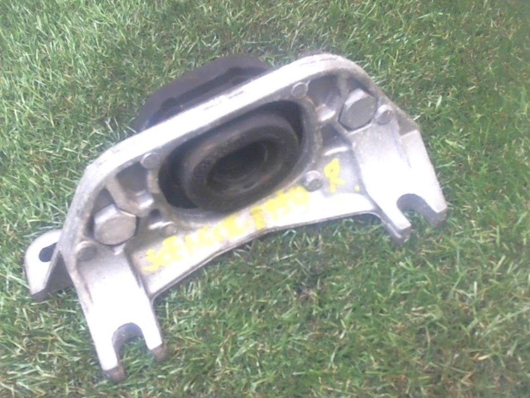 Support de boite RENAULT SCENIC 2 PHASE 2 Diesel - 1