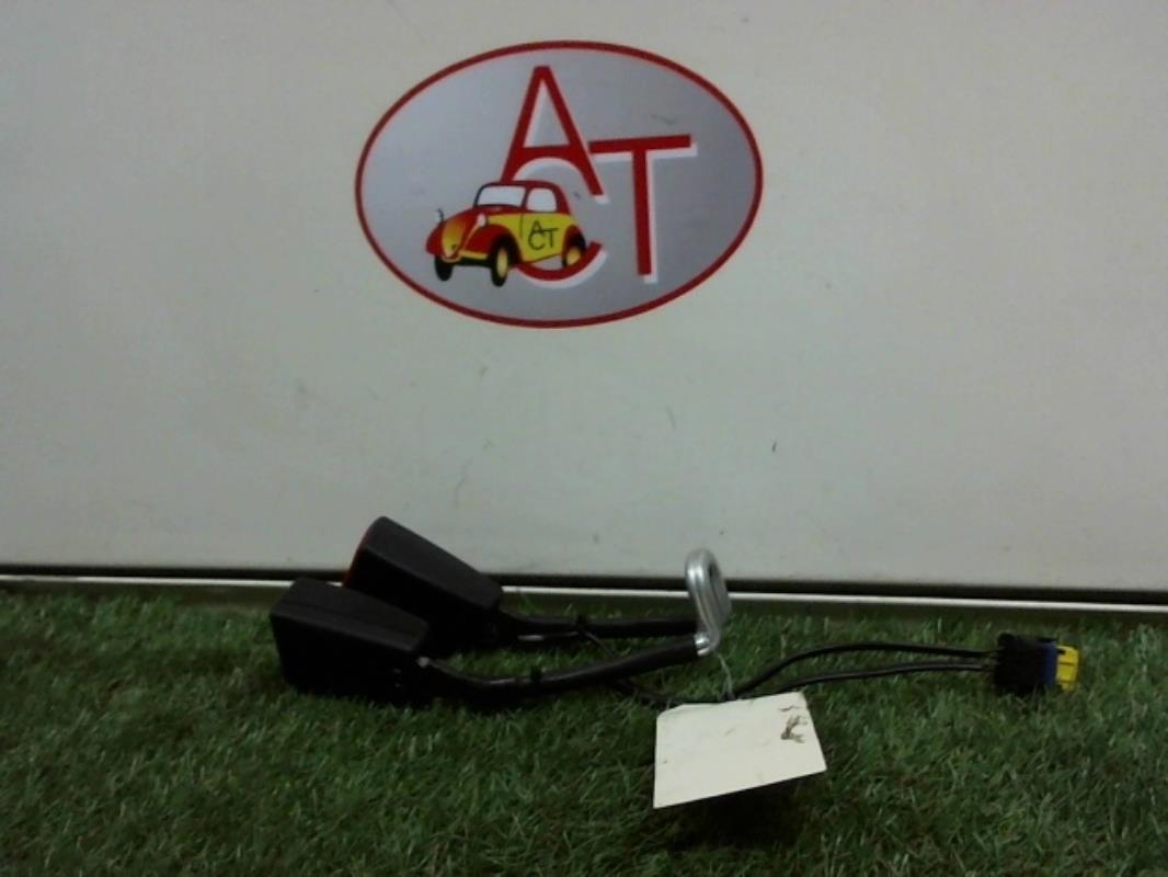 Aggancio cintura sicurezza posteriore sinistro CITROEN C5 1 PHASE 2 Diésel - 1