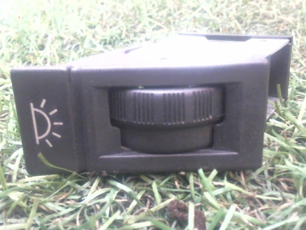 Commande de reglage hauteur de phare PEUGEOT 806 PHASE 2 Diesel - 1